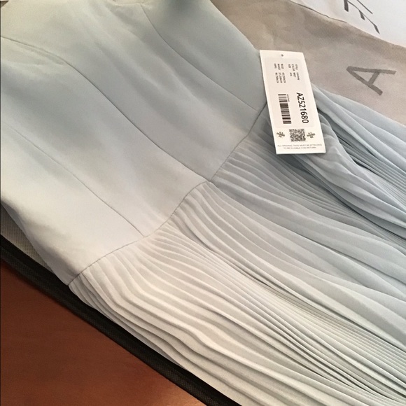 Azazie Dresses & Skirts - NWT Azazie Lindsey Dress in Mist